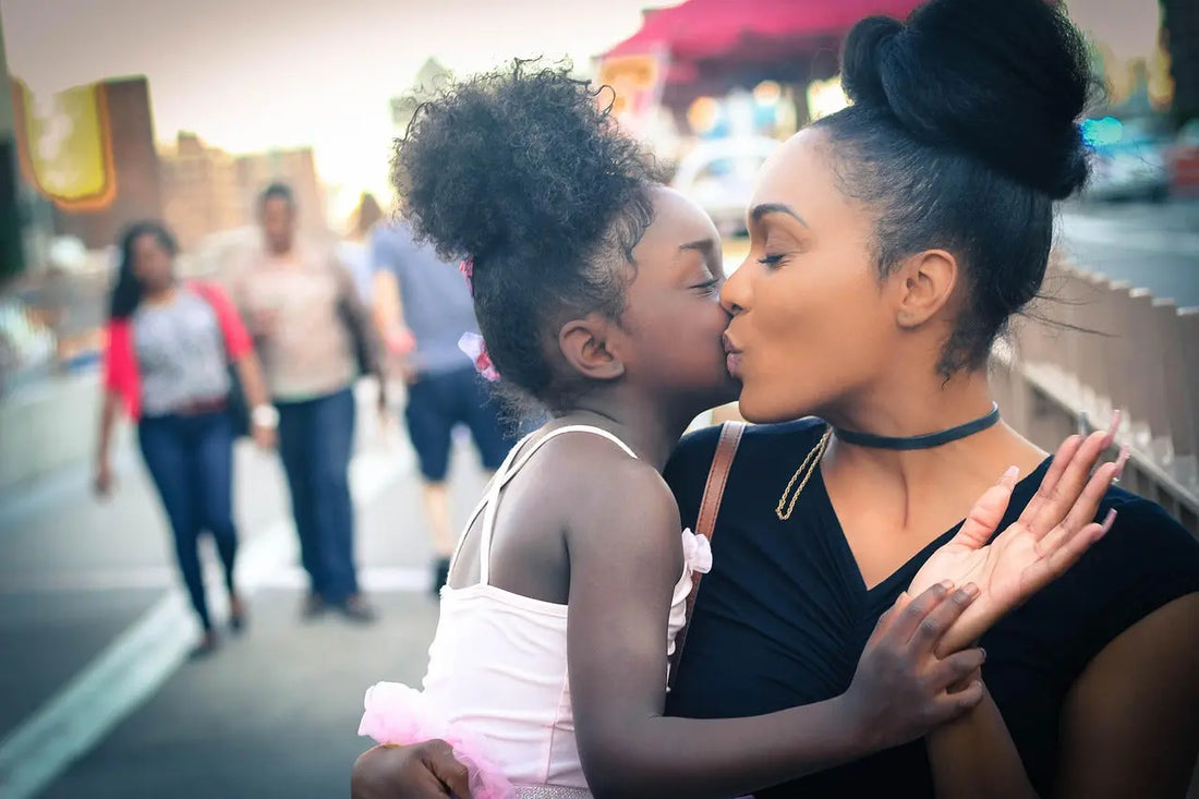 Idées-de-cadeaux-d-anniversaire-pour-sa-maman-Comment-lui-faire-plaisir Five Women