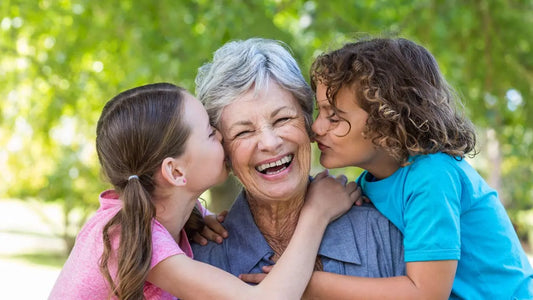 Fête-des-Grands-Mères-2025-Date-et-Idées-de-Cadeaux-pour-gâter-Mamie Five Women