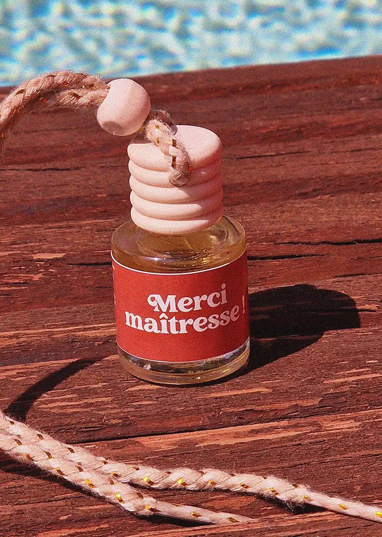 Diffuseur de parfum pour voiture - senteur Ambre "Merci maîtresse !" 