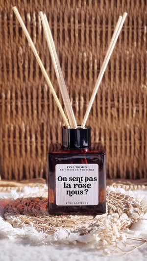 Diffuseur à bâtons 100ml "On sent pas la rose nous ?" / Rose ancienne (9526965928275)
